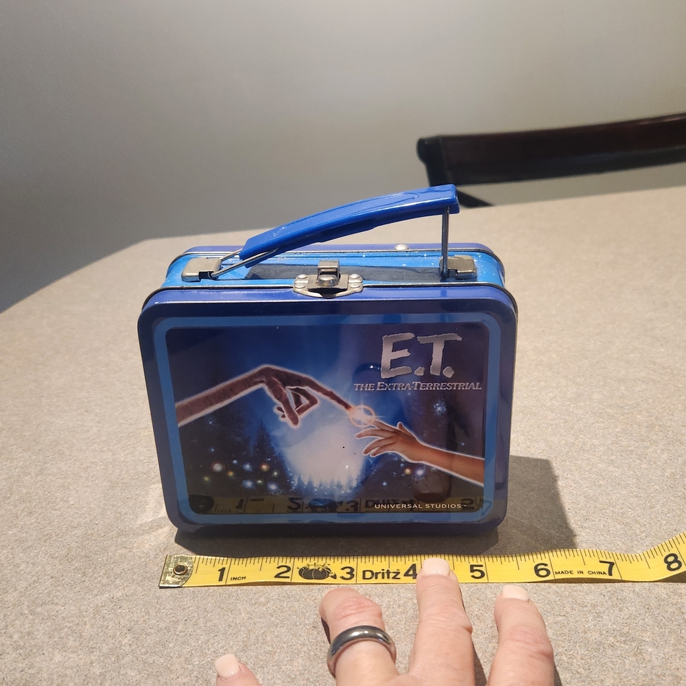 E.T. The Extra-Terrestrial Small Tin Box - Picture 5 of 6